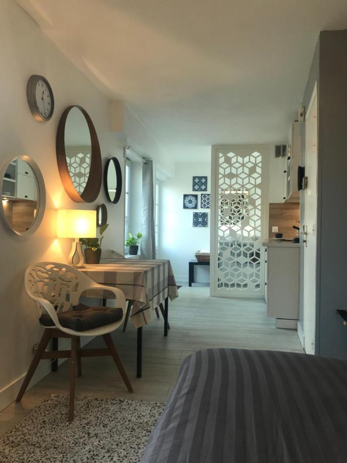 Maison Quatre Freres Louviers Eksteriør bilde